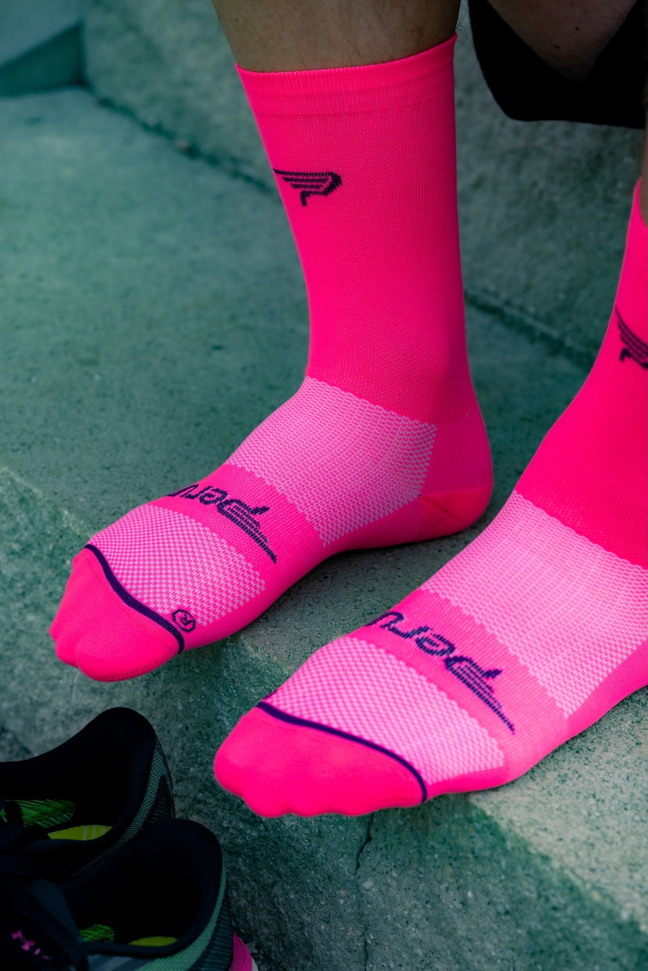 Perun Grmi Jako Pink čarape za trčanje pink